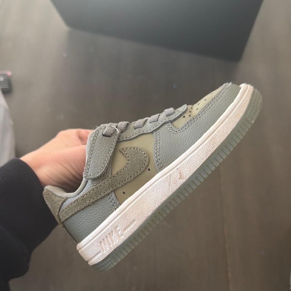 Nike Green Sneakers